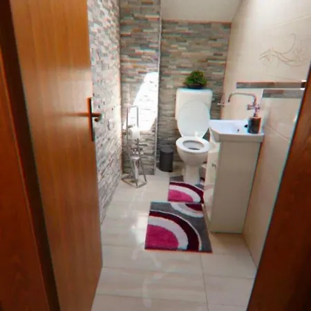 Schoenes Mit Pool Biograd na Moru