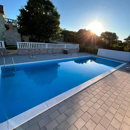 Schoenes Mit Pool *